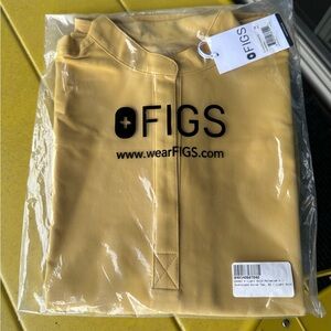 Figs Yellow Scrub Top